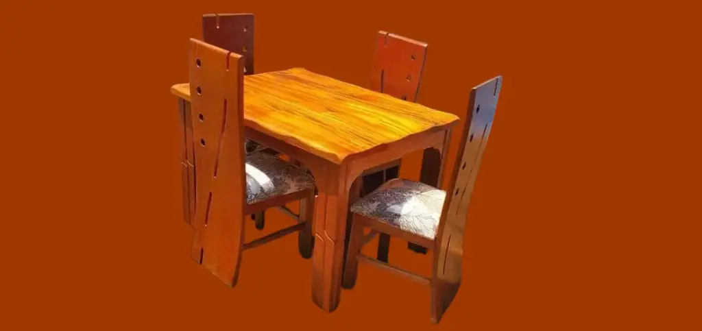 Dinning set  (4 seater, Natural mahogany colour)