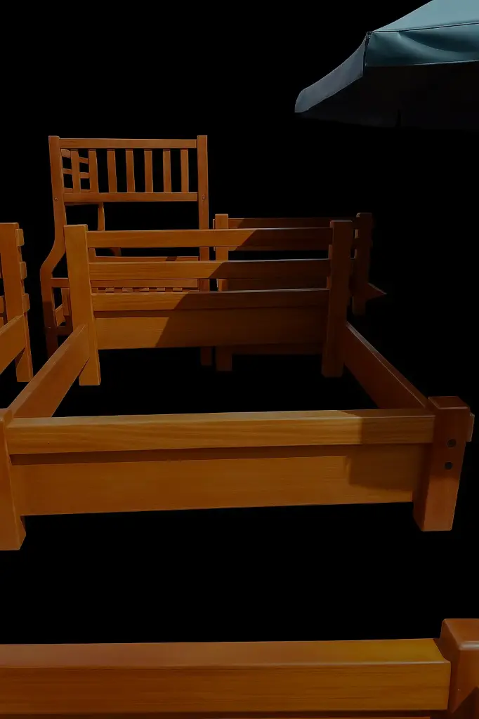 King-size bed  (5×6, Natural mahogany colour)