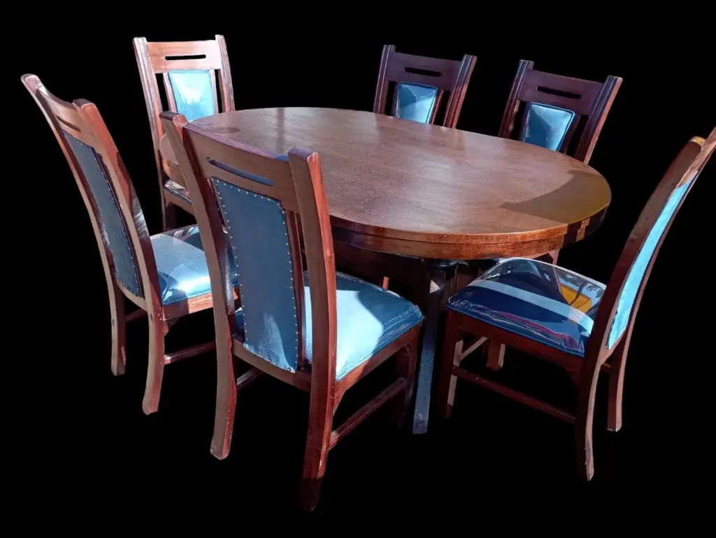 Dinning table  (6 seater, Natural mahogany colour)