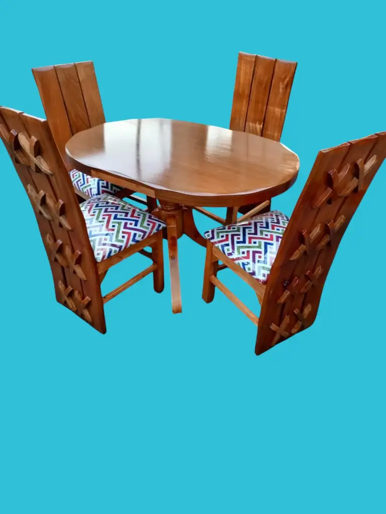 Dinning table  (4 seater, Natural mahogany colour)