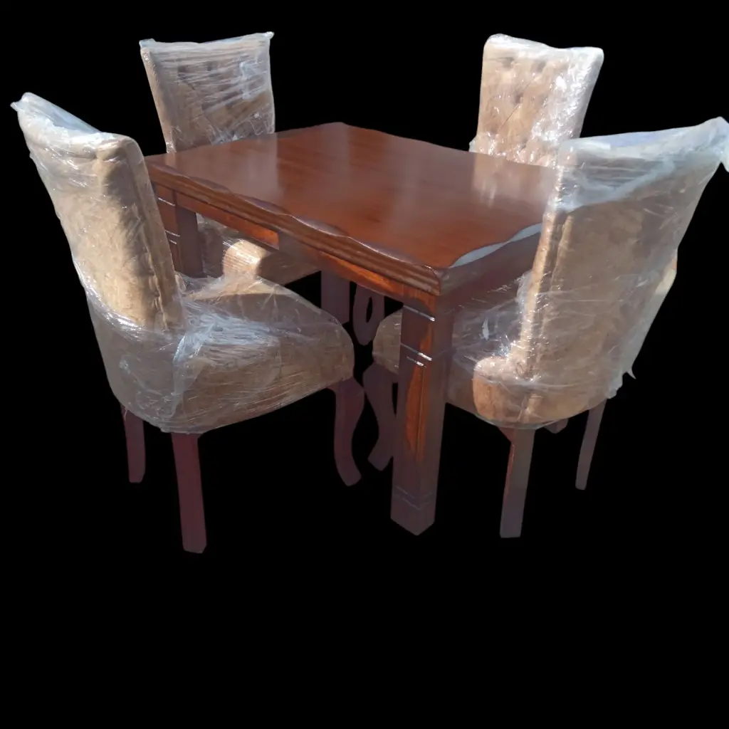 Dinning set (4 seater, Natural mahogany colour)