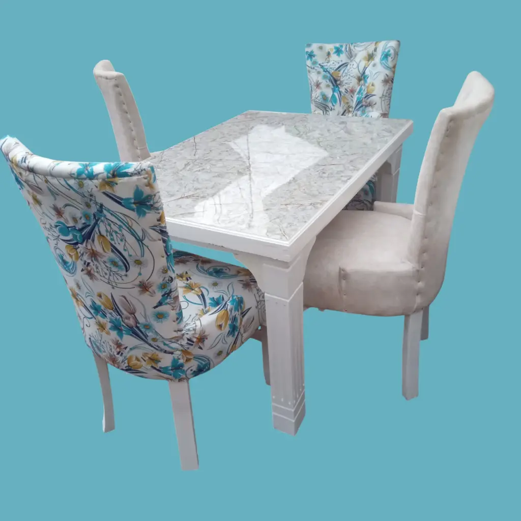 Dinning set (4 seater, Natural mahogany colour)