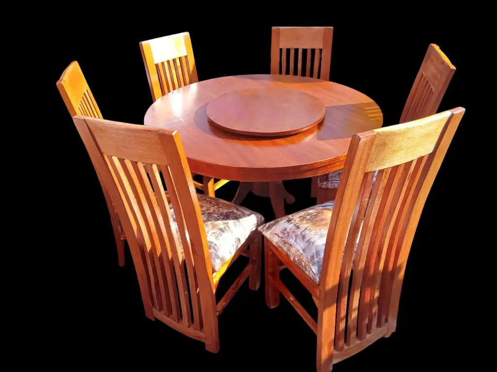 Dinning set (6 seater, Natural mahogany colour)