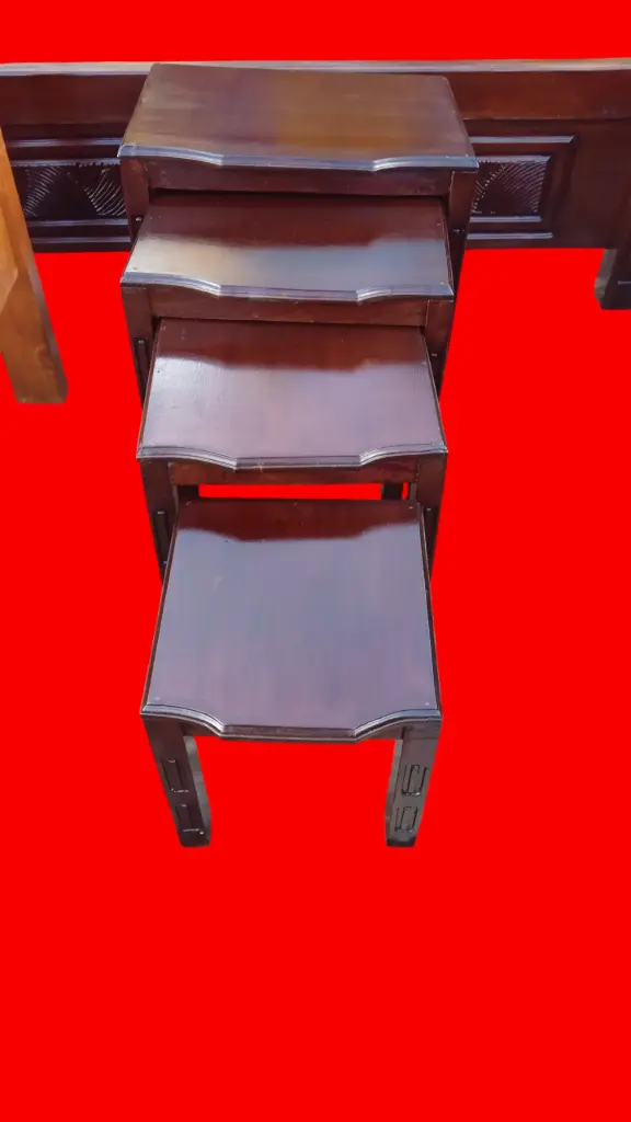 Nest of stools 