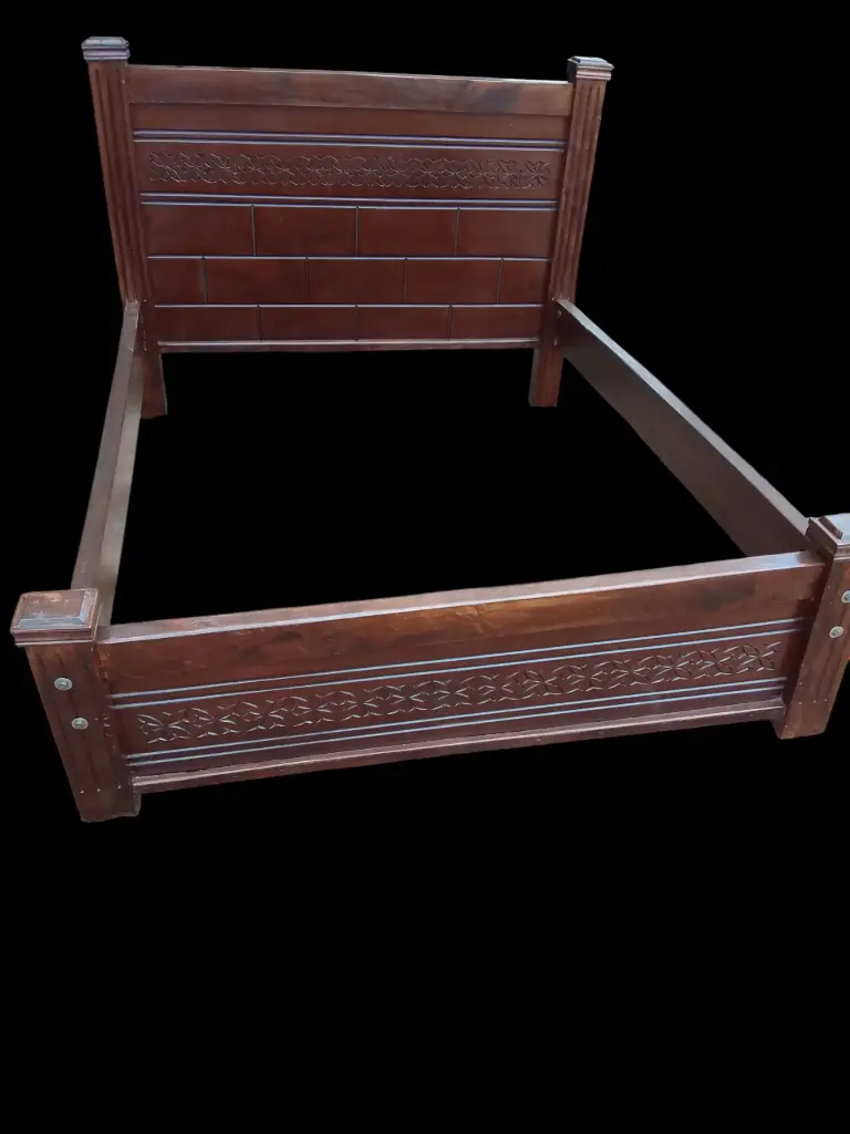 King-size bed  (5×6, Natural mahogany colour)