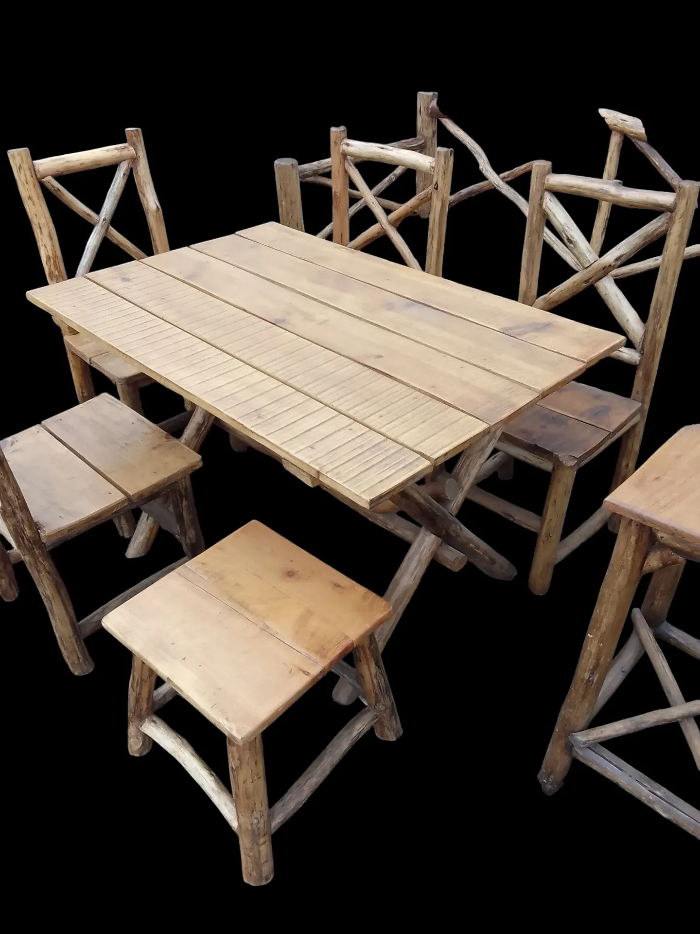 Outdoor dinning set  (6 chairs, Natural mahogany colour)