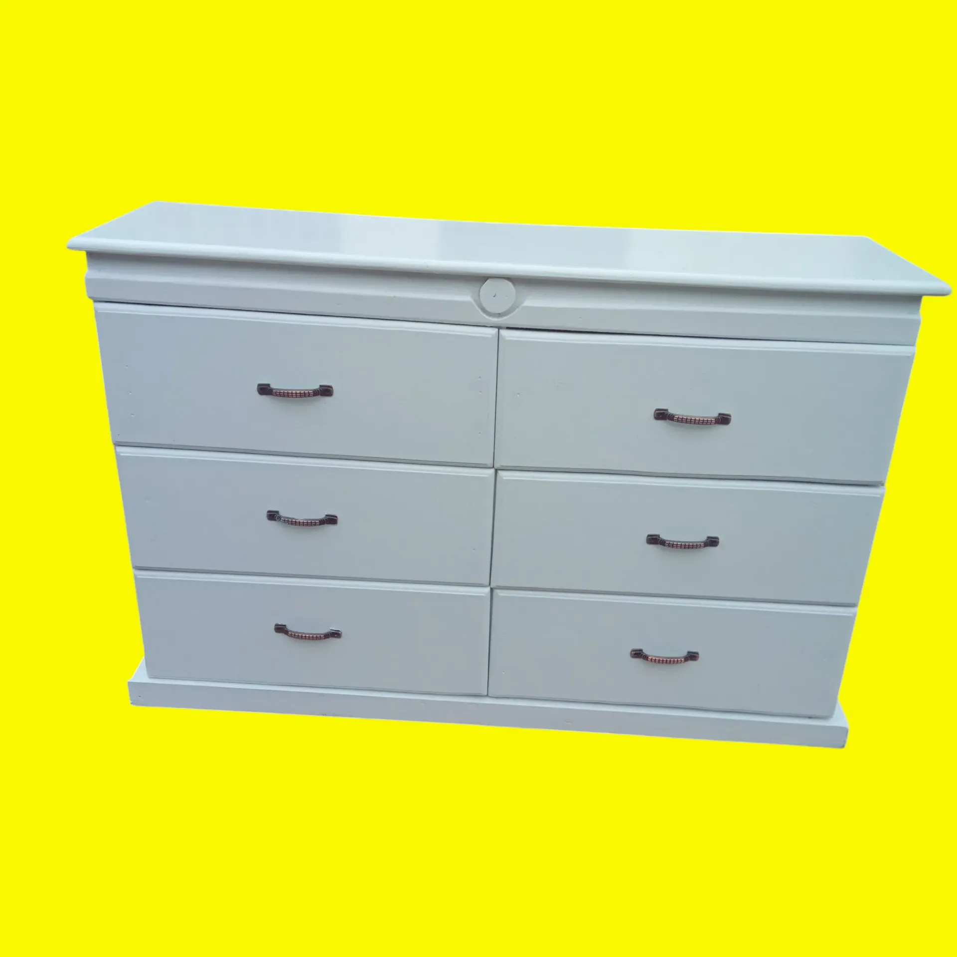 Chest of drawers  (Natural mahogany colour)