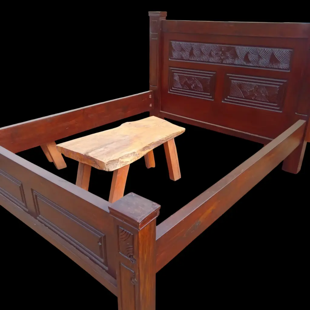 King-size bed (5×6, Natural mahogany colour)