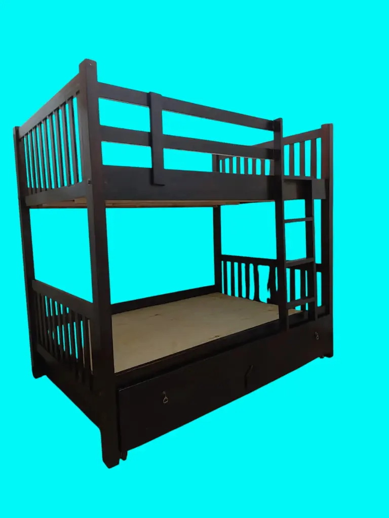 King-size bed (5×6, Natural mahogany colour)