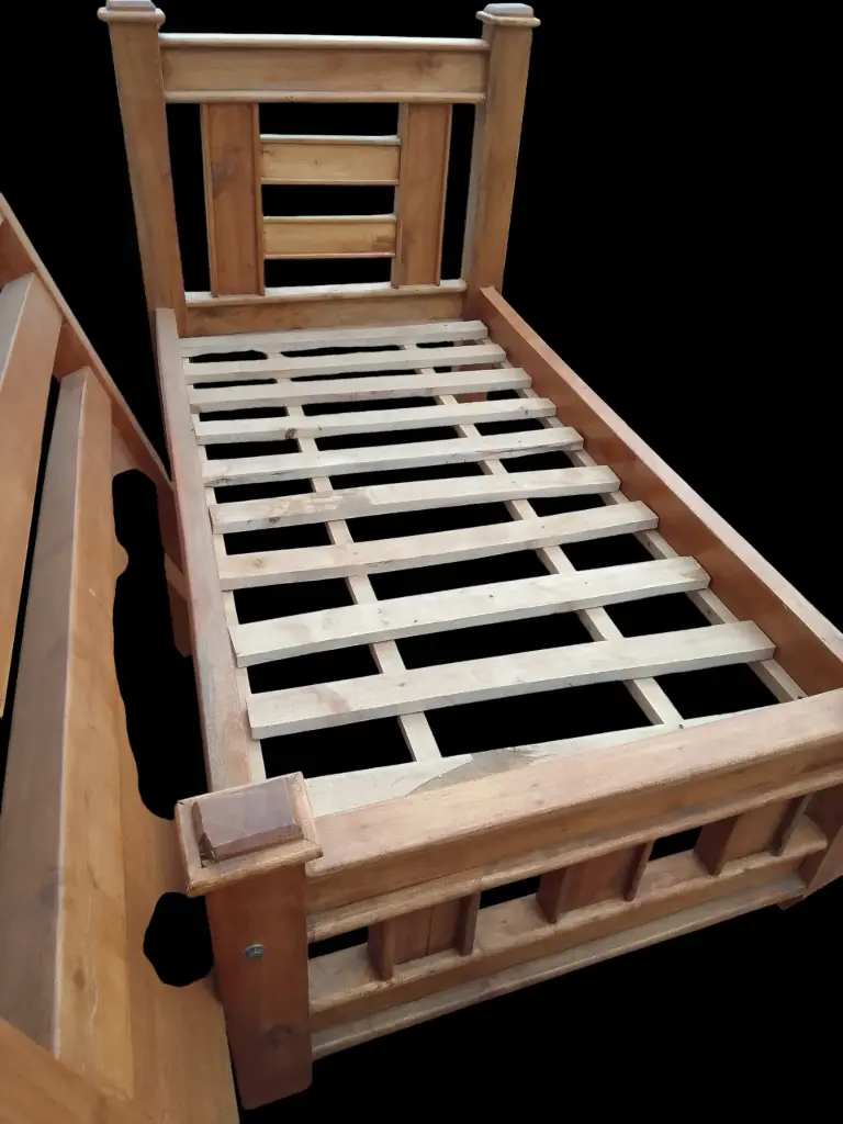 King-size bed  (5×6, Natural mahogany colour)